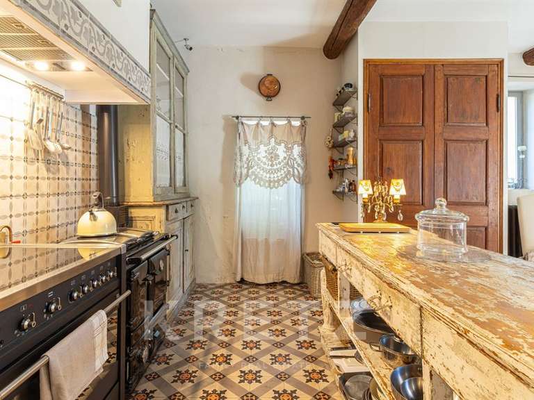 Maison Grignan - 5 chambres - 350m²