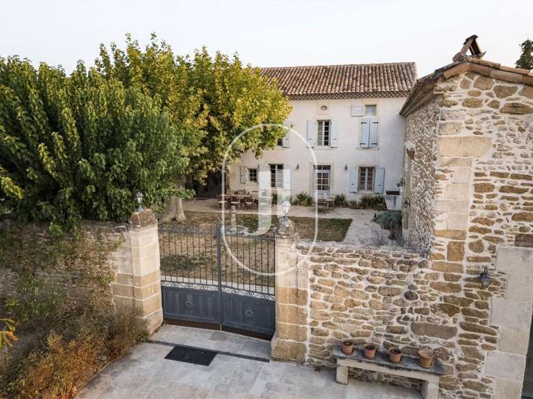 Maison Grignan - 9 chambres - 1000m²