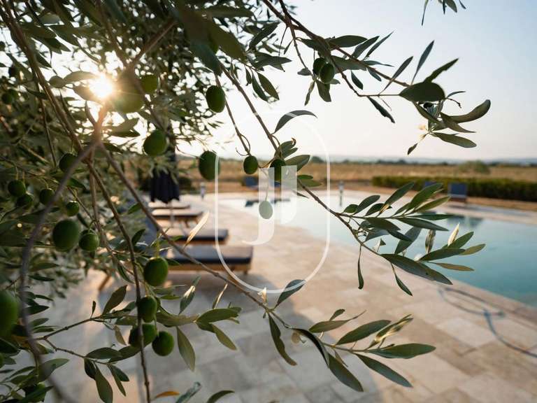 Maison Grignan - 9 chambres - 1000m²