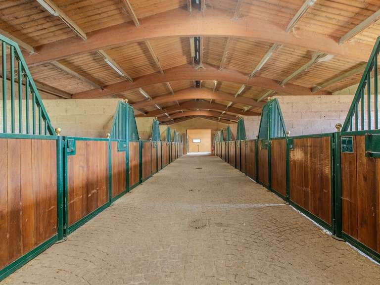 Equestrian property Grignan - 7 bedrooms - 550m²