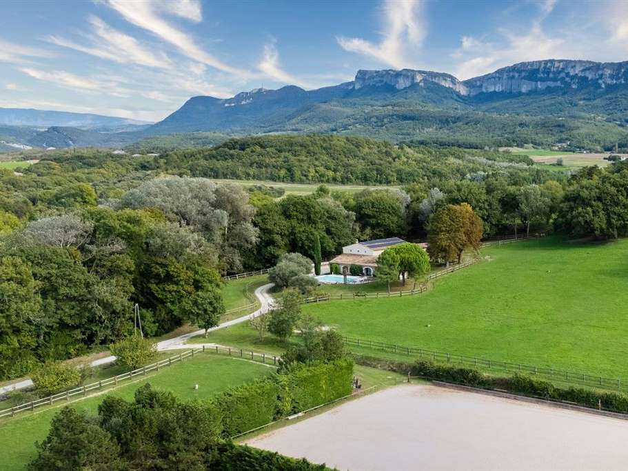 Equestrian property Grignan