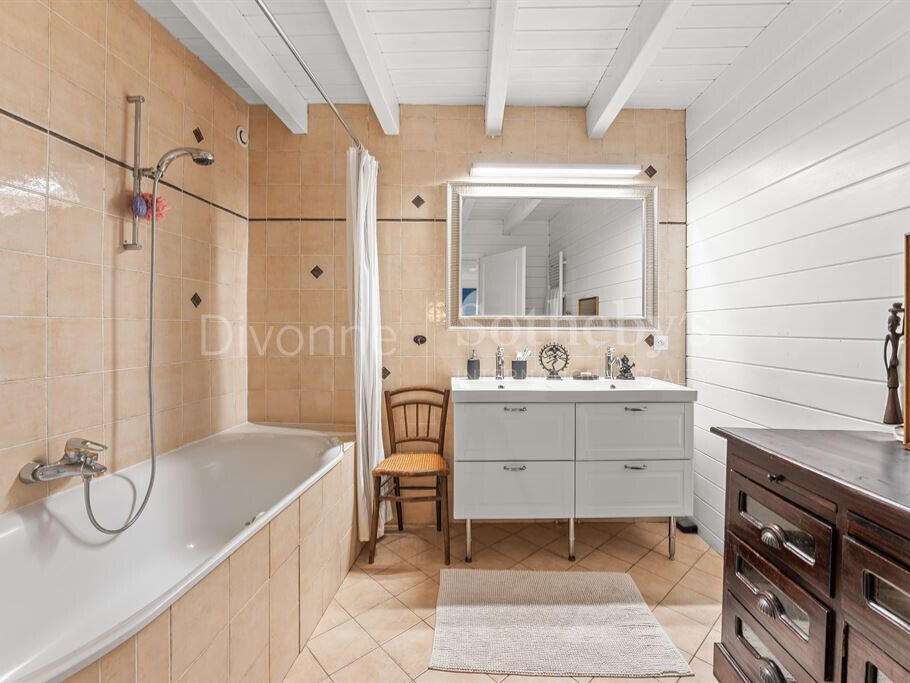 Maison Grilly