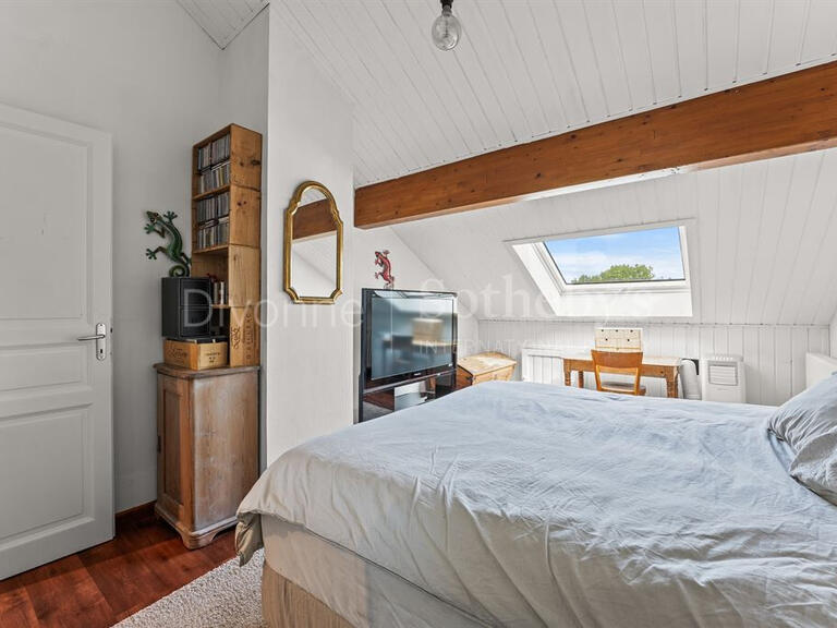 Maison Grilly - 5 chambres - 188m²