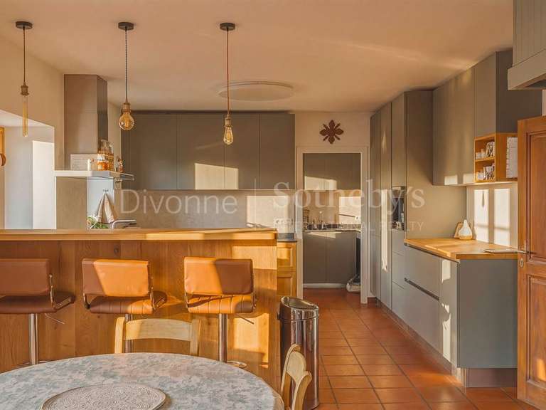 Maison Grilly - 5 chambres - 587m²