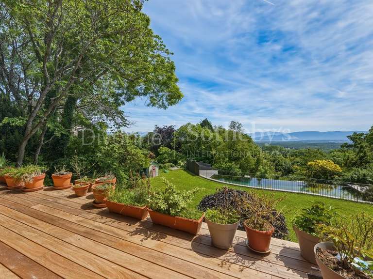 Maison Grilly - 6 chambres - 587m²