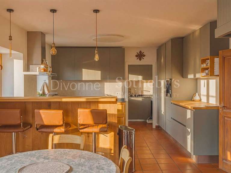 Maison Grilly - 6 chambres - 587m²