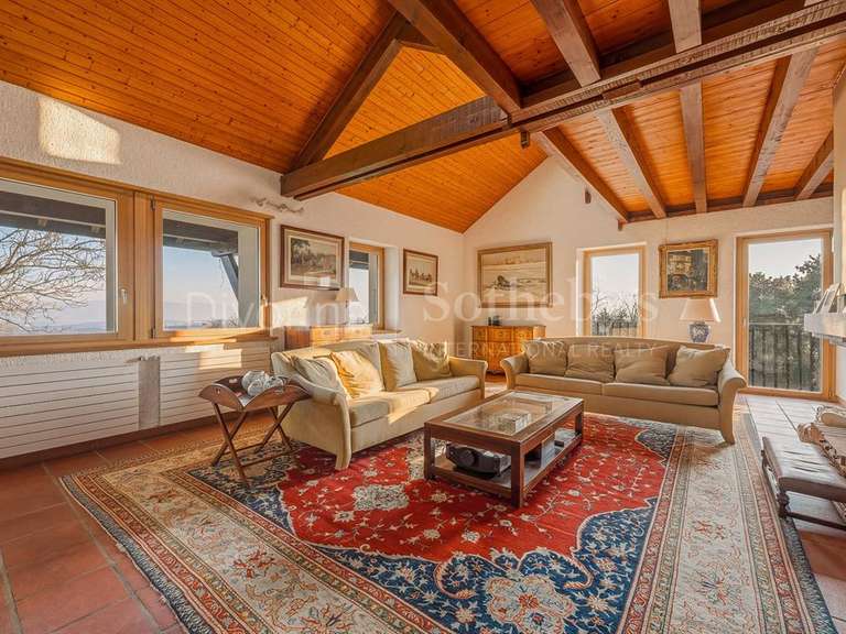 Maison Grilly - 5 chambres - 587m²