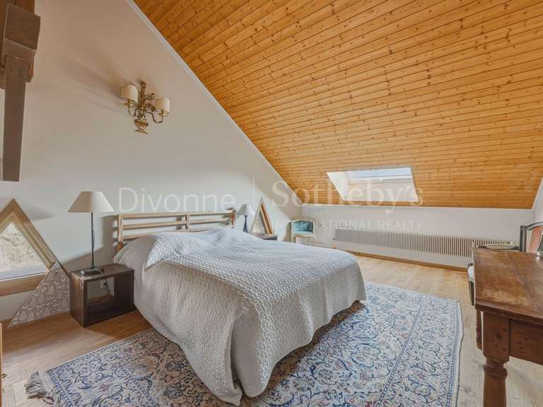 Maison Grilly - 6 chambres - 587m²