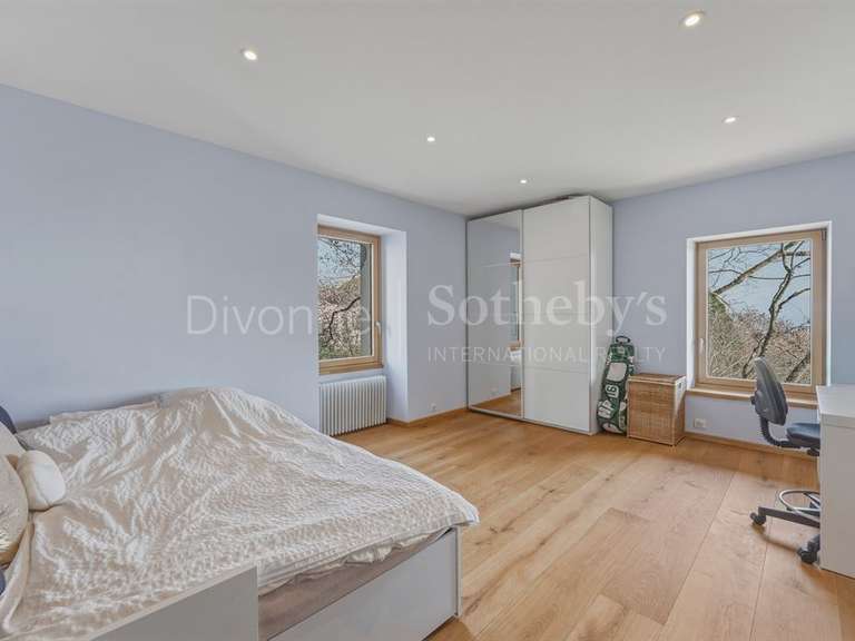 Maison Grilly - 5 chambres - 587m²