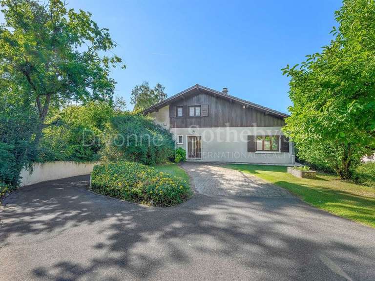 House Grilly - 5 bedrooms - 167m²