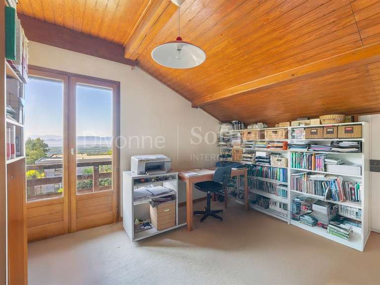 House Grilly - 5 bedrooms - 167m²