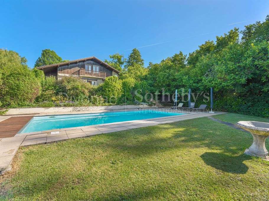 Maison Grilly
