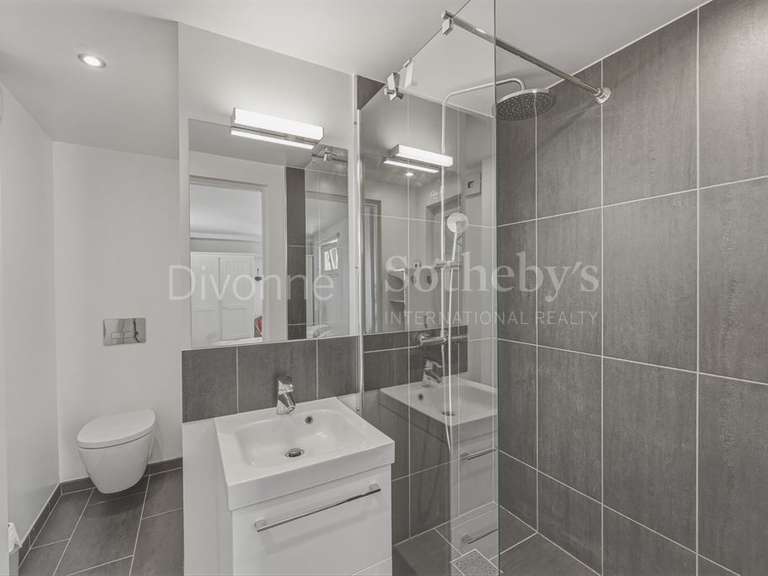 Maison Grilly - 5 chambres - 239m²