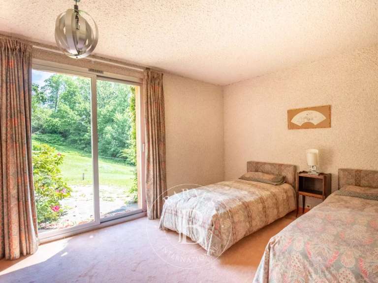 Villa Grilly - 5 chambres - 403m²