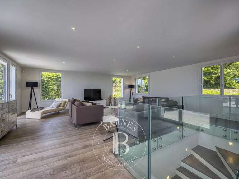 Villa Grilly - 6 chambres - 554m²