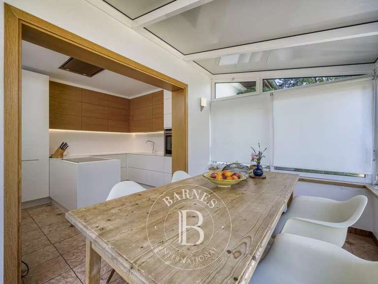 Villa Grilly - 5 chambres - 215m²
