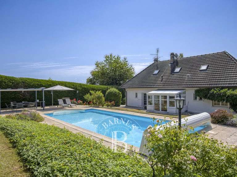 Villa Grilly - 5 chambres - 215m²