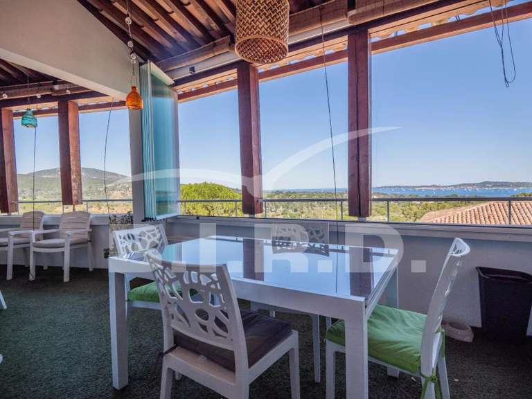 Appartement Grimaud - 3 chambres - 64m²