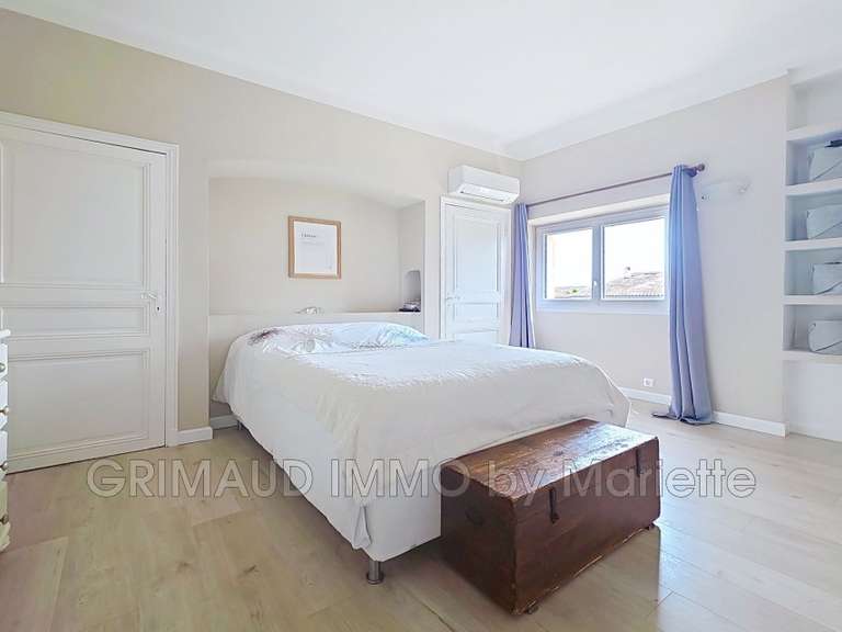 Appartement Grimaud - 3 chambres - 127m²