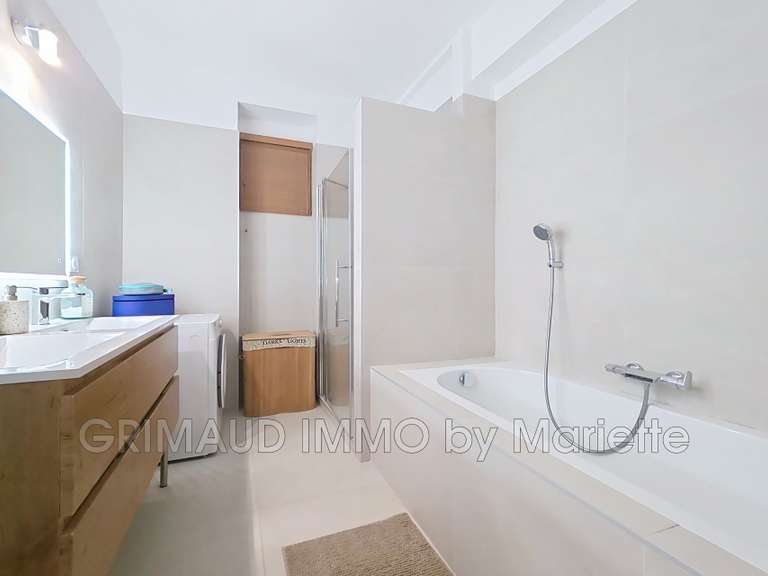 Appartement Grimaud - 3 chambres - 127m²