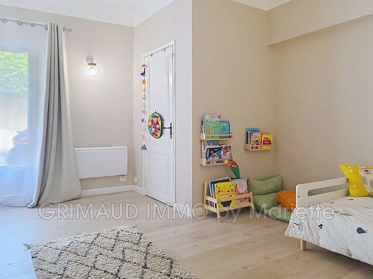 Appartement Grimaud - 3 chambres - 127m²