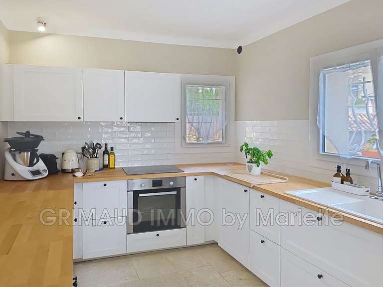 Appartement Grimaud - 3 chambres - 127m²