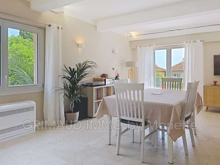 Appartement Grimaud - 3 chambres - 127m²