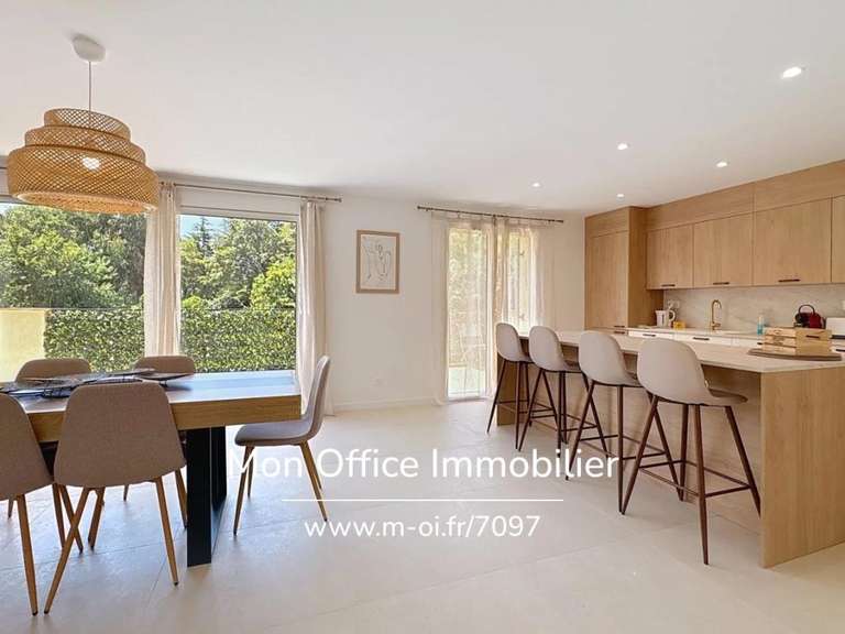Appartement Grimaud - 3 chambres - 107m²