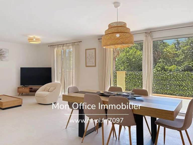 Appartement Grimaud - 3 chambres - 107m²