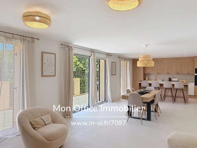 Appartement Grimaud - 3 chambres - 107m²