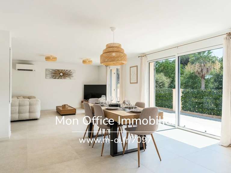 Appartement Grimaud - 3 chambres - 107m²