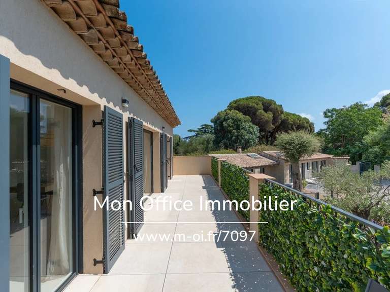 Appartement Grimaud - 3 chambres - 107m²