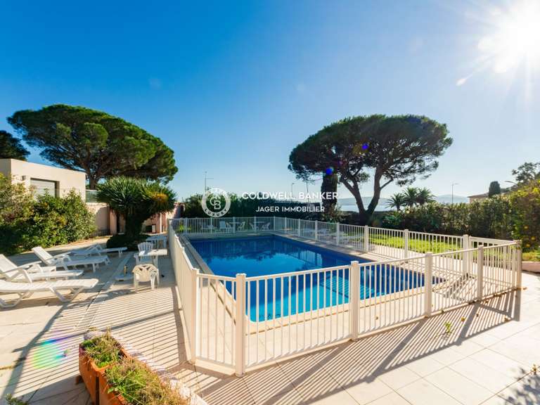 Hôtel particulier avec Vue sur mer Grimaud - 17 chambres - 654m²