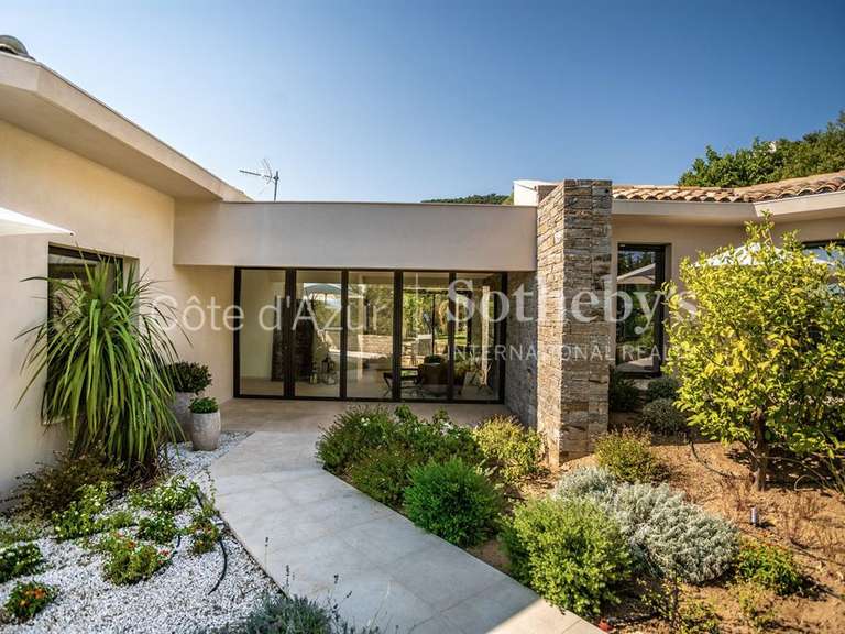 House Grimaud - 5 bedrooms - 292m²