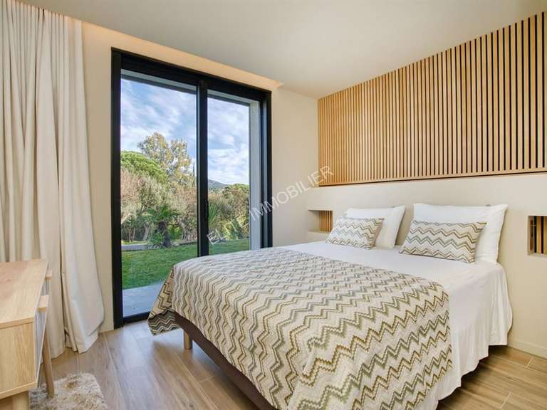 House Grimaud - 5 bedrooms - 200m²