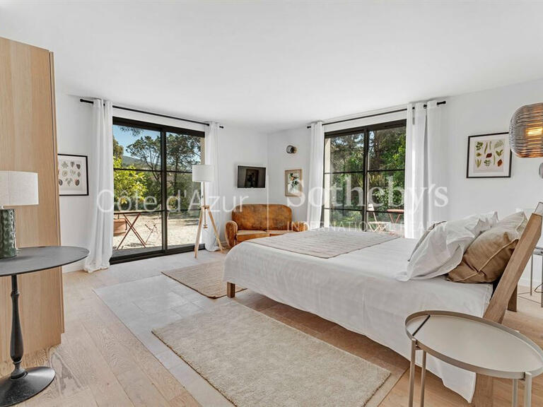 Maison Grimaud - 6 chambres - 300m²