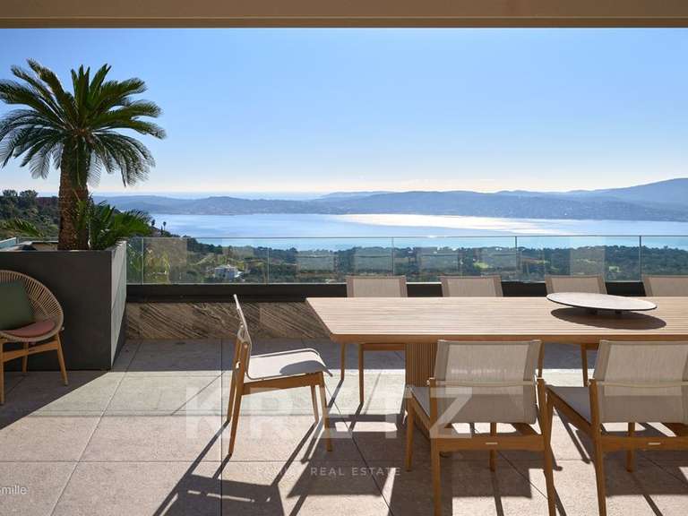 Maison Grimaud - 8 chambres - 640m²