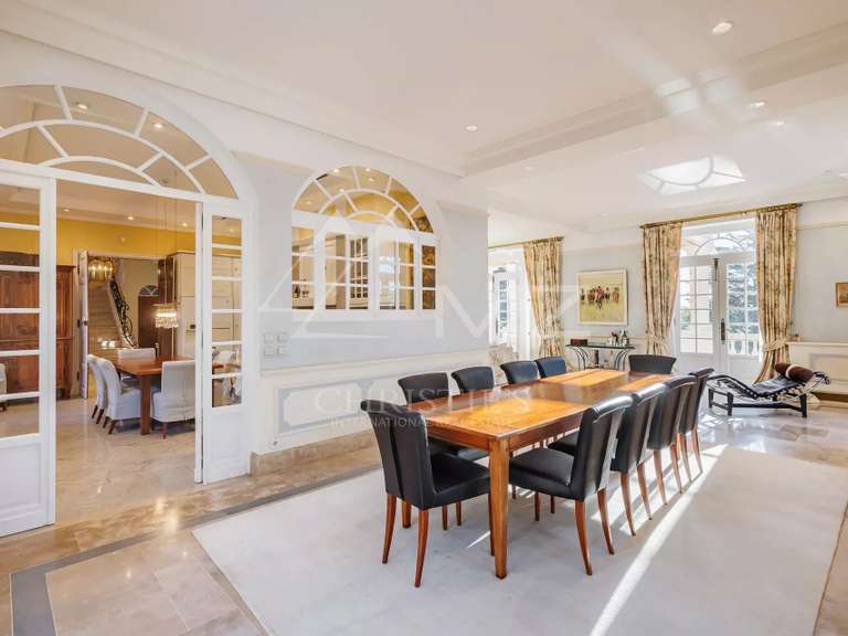 Maison Grimaud - 6 chambres - 11560m²