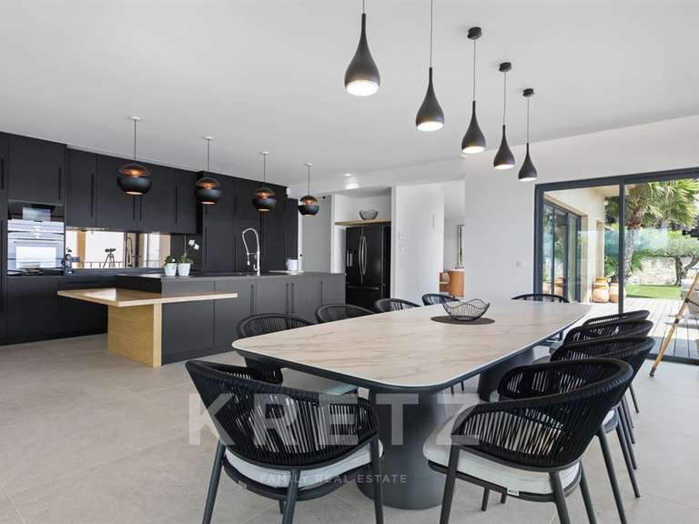 House Grimaud - 5 bedrooms - 350m²