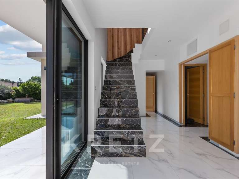 House Grimaud - 5 bedrooms - 204m²