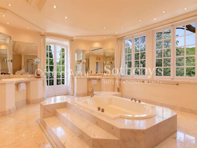 Maison Grimaud - 5 chambres - 437m²
