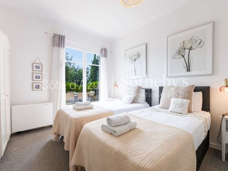 Maison Grimaud - 5 chambres - 240m²