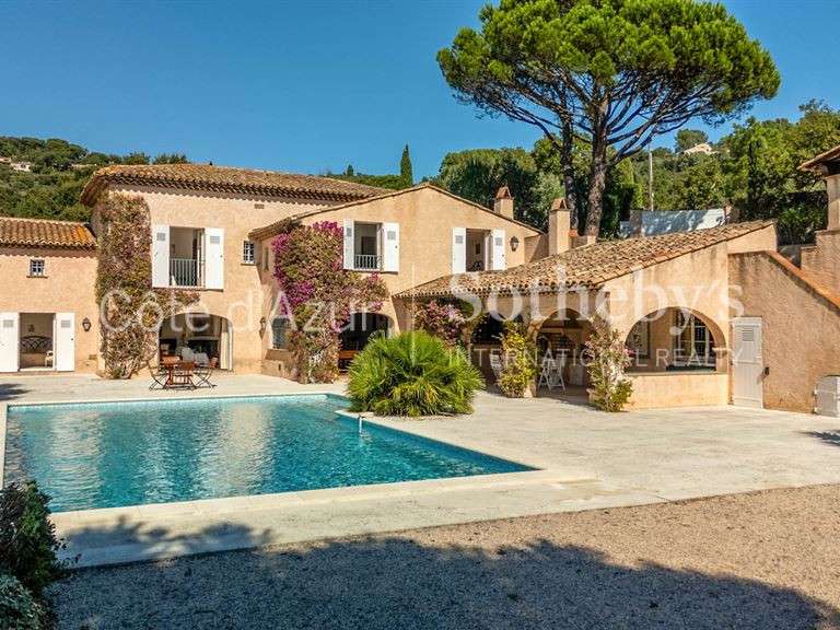 Maison Grimaud - 5 chambres - 328m²