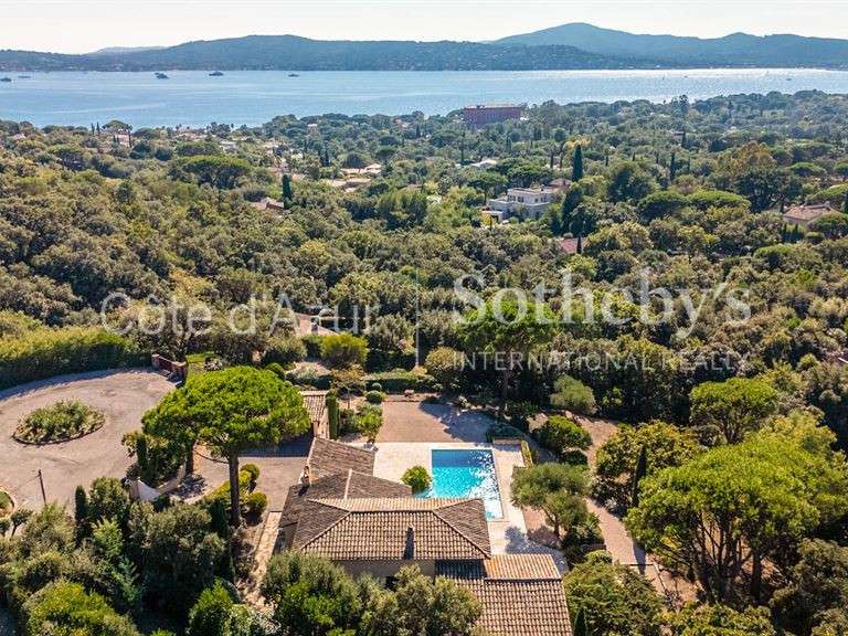 House Grimaud - 5 bedrooms - 328m²