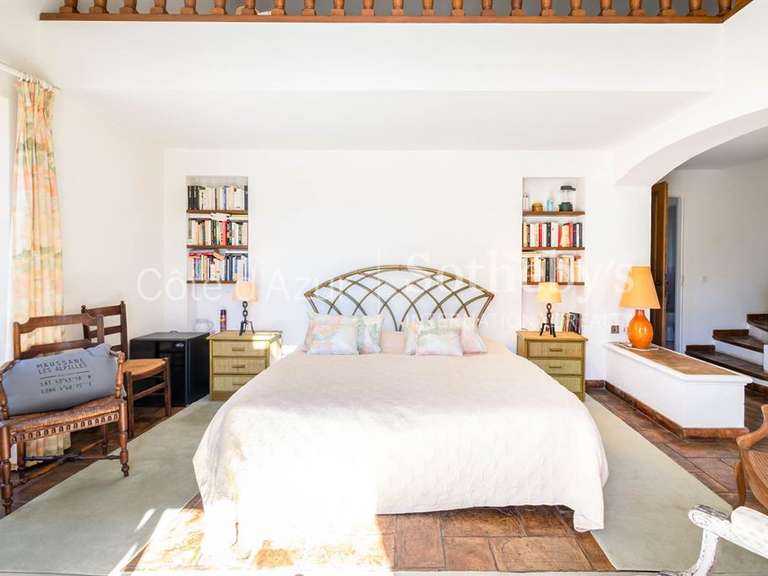 House Grimaud - 5 bedrooms - 328m²