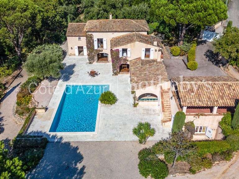 Maison Grimaud - 5 chambres - 328m²