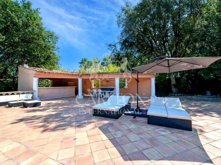 Maison Grimaud - 5 chambres - 220m²