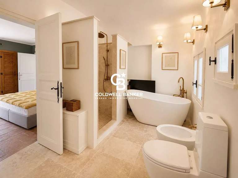 Maison Grimaud - 4 chambres - 261m²