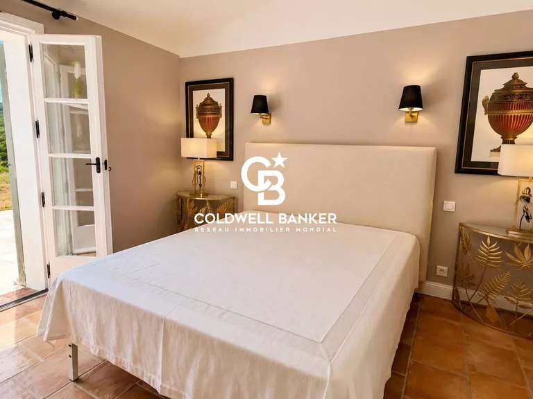 Maison Grimaud - 4 chambres - 261m²