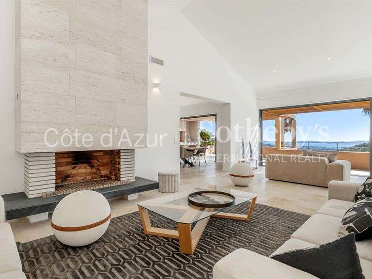 Maison Grimaud - 6 chambres - 360m²